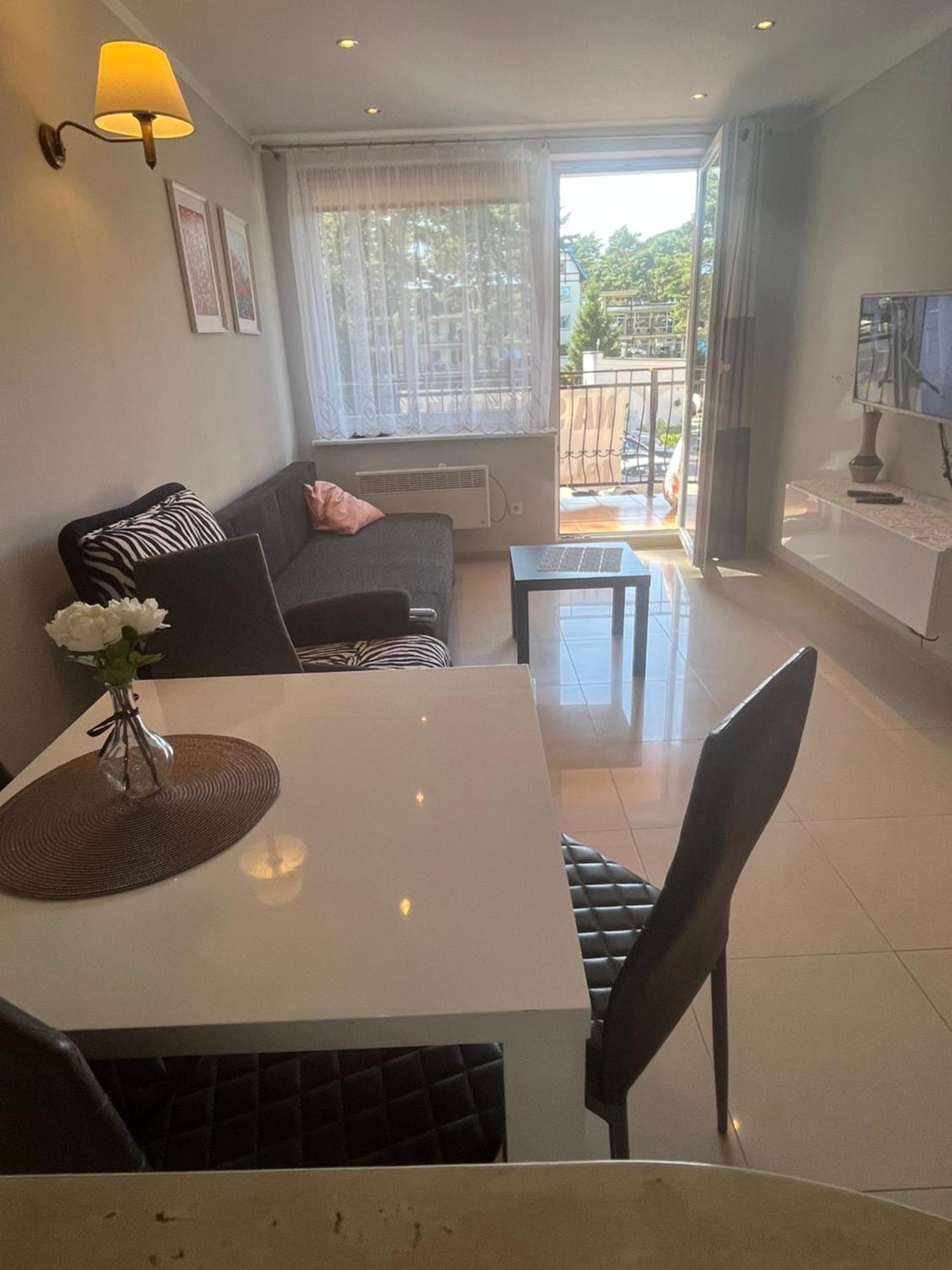 Amber Blue Mare Apartment Lukecin Ngoại thất bức ảnh